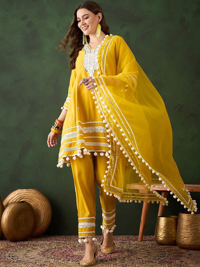 Indyancart SN Women's Paisley Embroidered Anarkali Kurta & Trousers With Dupatta