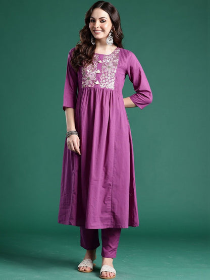 Women Ethnic Motifs Embroidered Empire Thread Work Pure Cotton Kurta with Trousers