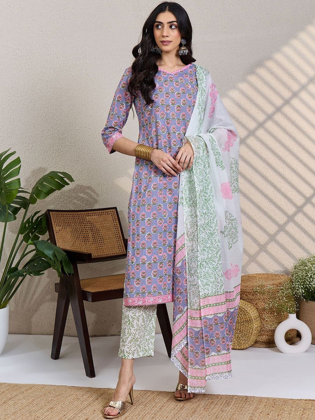 Women Floral Printed V-Neck Pure Cotton Kurta with Trousers & Dupatta