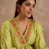 Dhiyona IE Women Ethnic Motifs Embroidered Thread Work Liva Kurta with Trousers