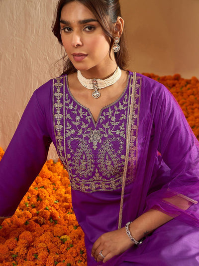 Indyancart IE Floral Embroidered Liva Straight Kurta With Trousers & Dupatta