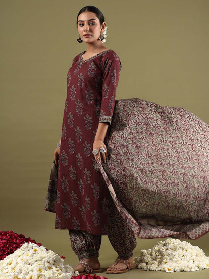 Indyancart IE Floral Printed Pure Cotton Straight Kurta With Salwar & Dupatta