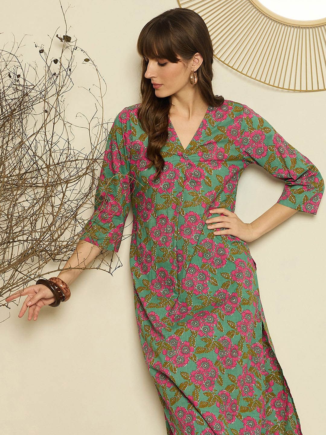 Women Ethnic Motifs Printed Pure Cotton Kurta with Trouser