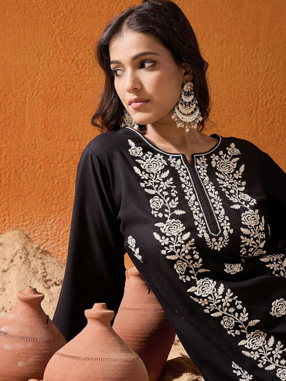 Indyancart IE Floral Embroidered Straight Kurta