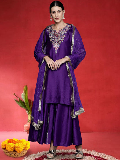 Indyancart VA Women Floral Embroidered Kurta with Palazzos & Dupatta