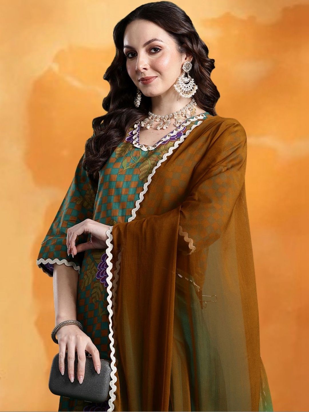 Women Ethnic Motifs Printed Regular Pure Cotton Kurta with Trousers & With Dupatta