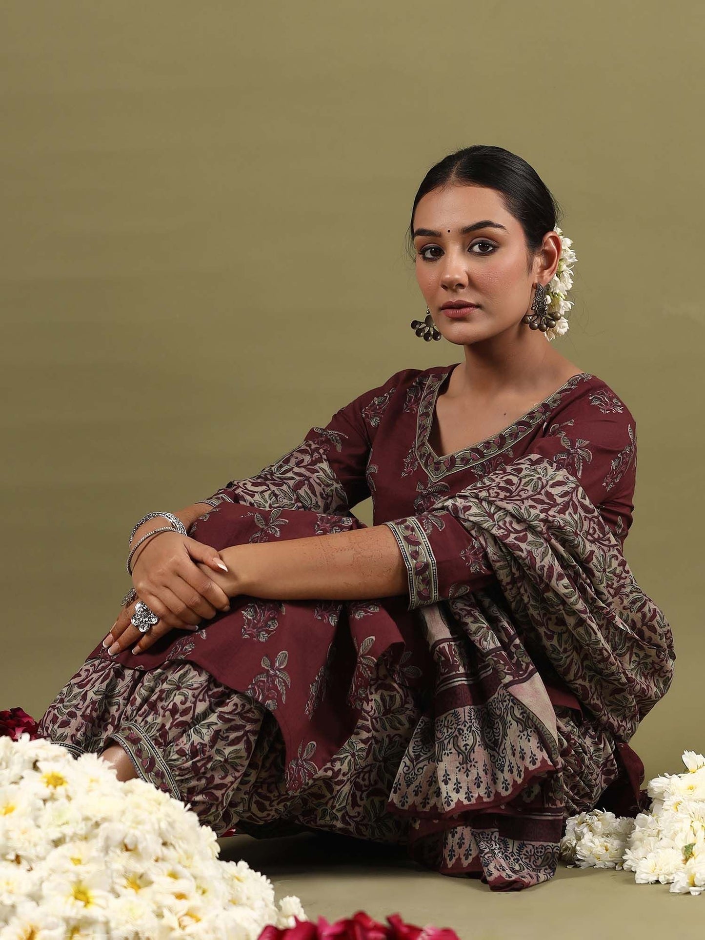 Indyancart IE Floral Printed Pure Cotton Straight Kurta With Salwar & Dupatta