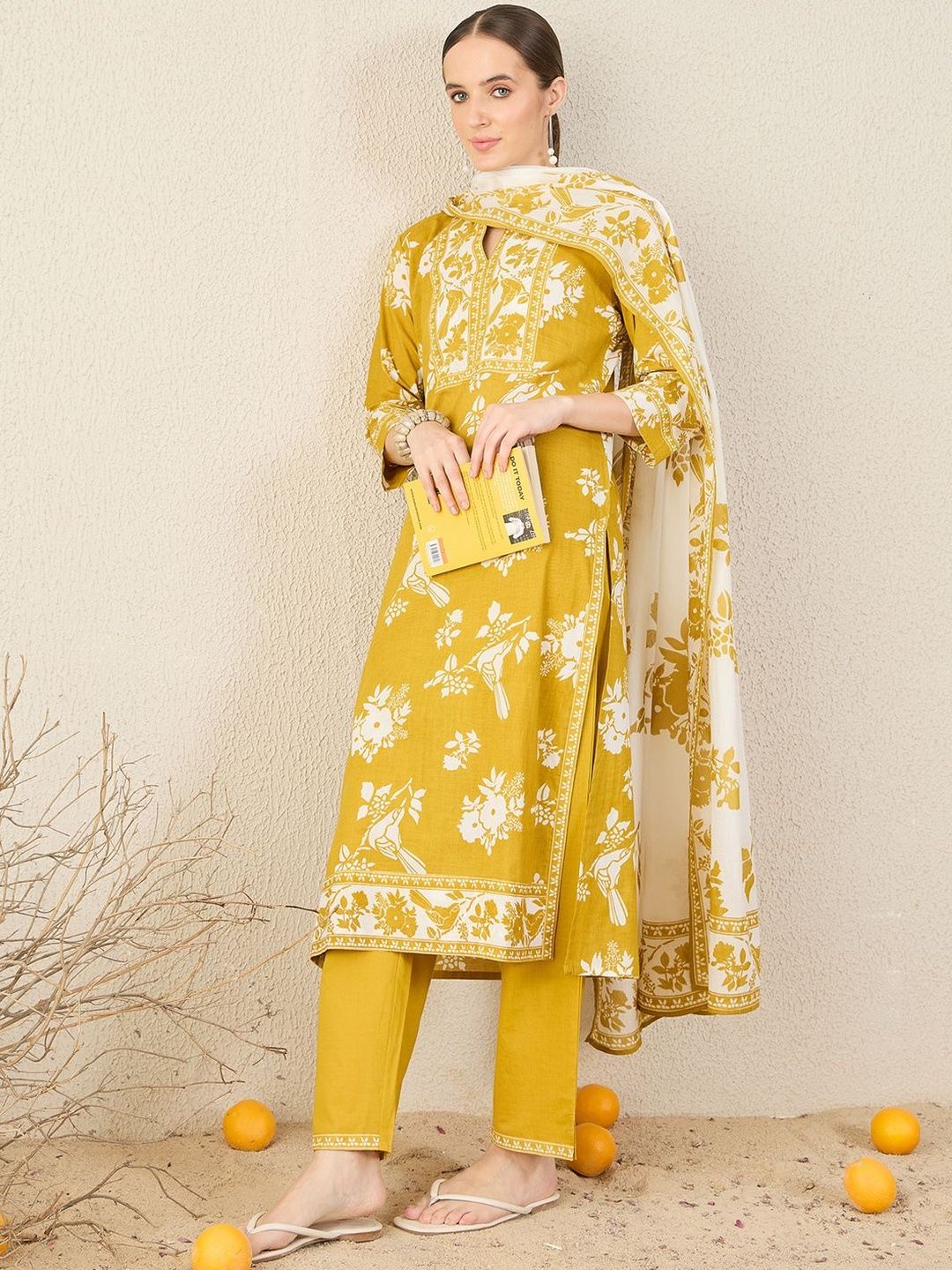 Women Floral Printed Pure Cotton Kurta with Trousers & Dupatta
