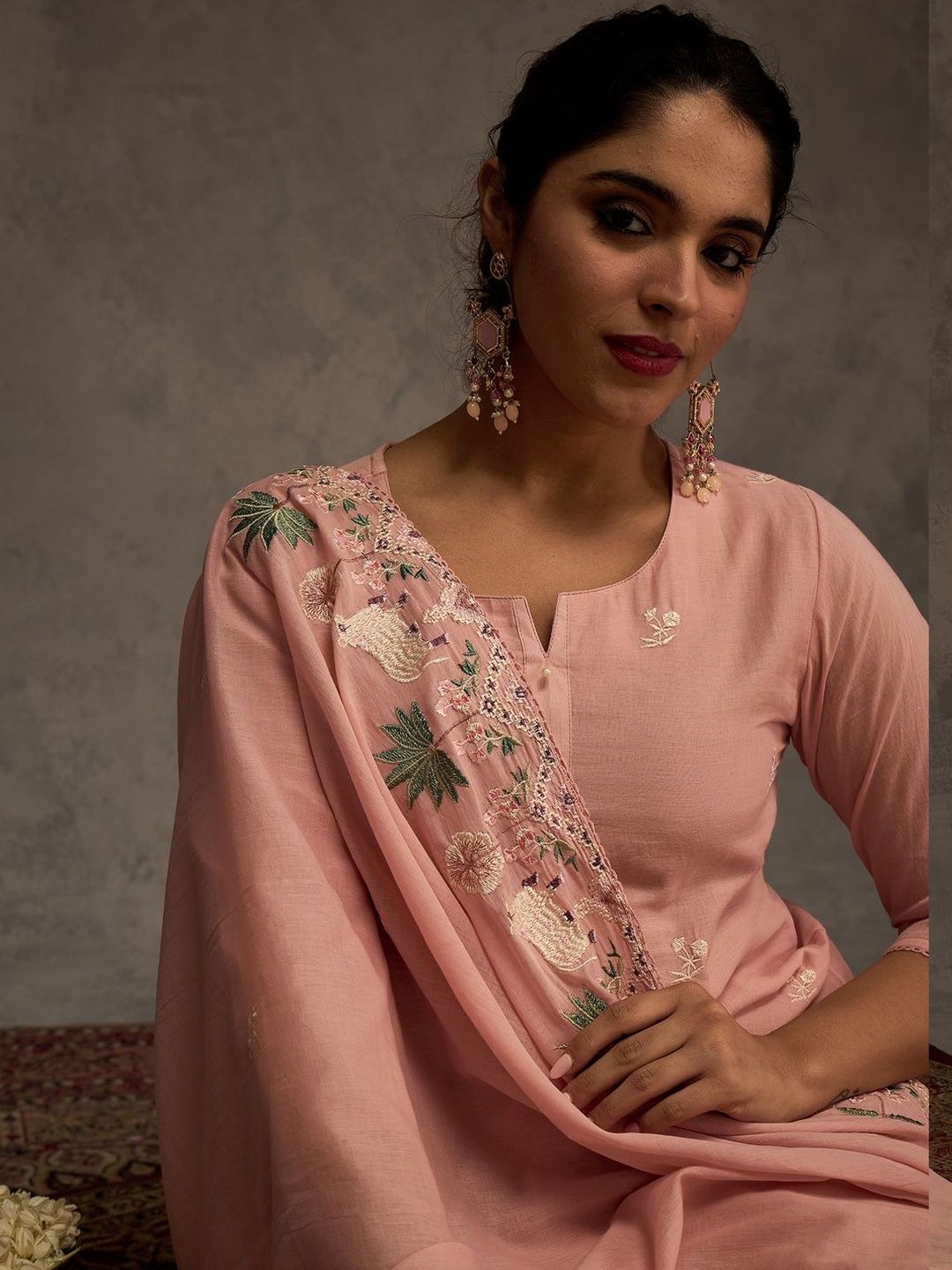 Ethnic Motifs Embroidered Thread Work Pure Cotton Kurta & Trousers With Dupatta