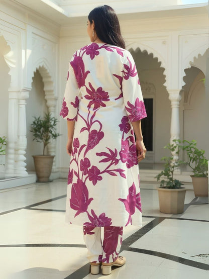 Women Floral Printed Kurta with Trousers