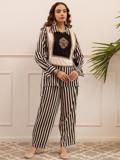 Indyancart IE Embroidered Straight Tunic & Trouser Co-Ord Set
