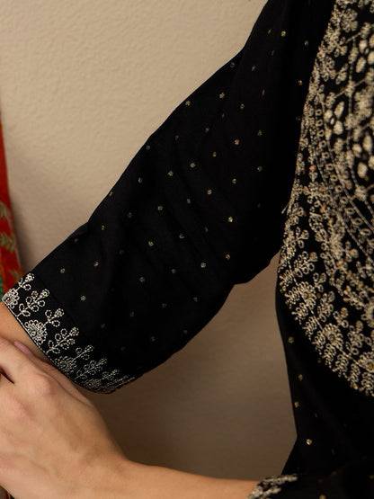 Indyancart IE Floral Embroidered Zari Straight Kurta