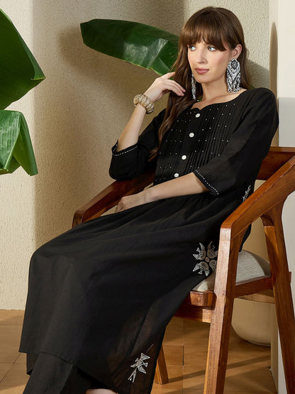 Women Embroidered Regular Thread Work Pure Cotton Kurta with Trousers