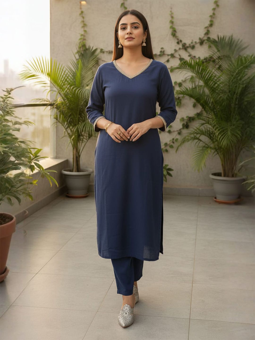 Women V-Neck Straight Kurta with Trouser
