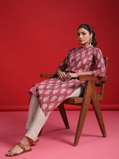 Indyancart IE Women Ethnic Motifs Embroidered Kurta