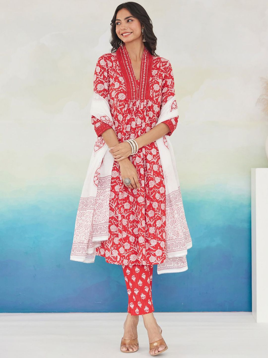 Floral Printed Pleated Beads and Stones Pure Cotton Kurta With Trousers & Dupatta
