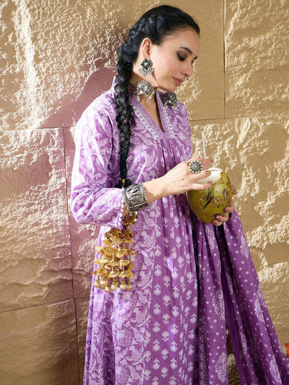 Indyancart IE Women Floral Printed Panelled Pure Cotton Kurta with Trousers & Dupatta