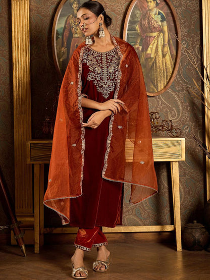 Indyancart IE Ethnic Motifs Embroidered Thread Work Velvet Kurta with Trouser & Dupatta