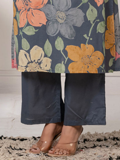 Women Floral Printed Regular Pure Cotton Kurta with Trouser