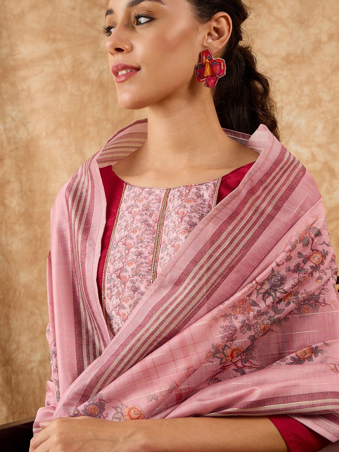 Indyancart IE Floral Printed Straight Kurta with Trousers & Dupatta