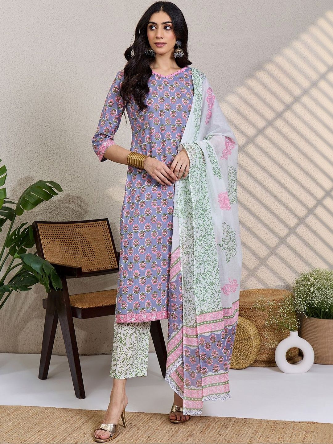Women Floral Printed Regular Pure Cotton Kurta with Trousers & With Dupatta