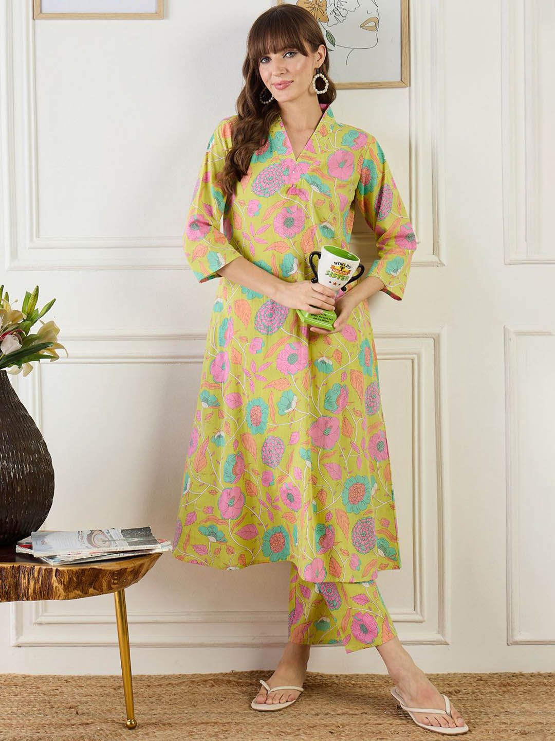 Dhiyona IE Floral Printed Pure Cotton V-Neck Top With Trousers Co-Ords