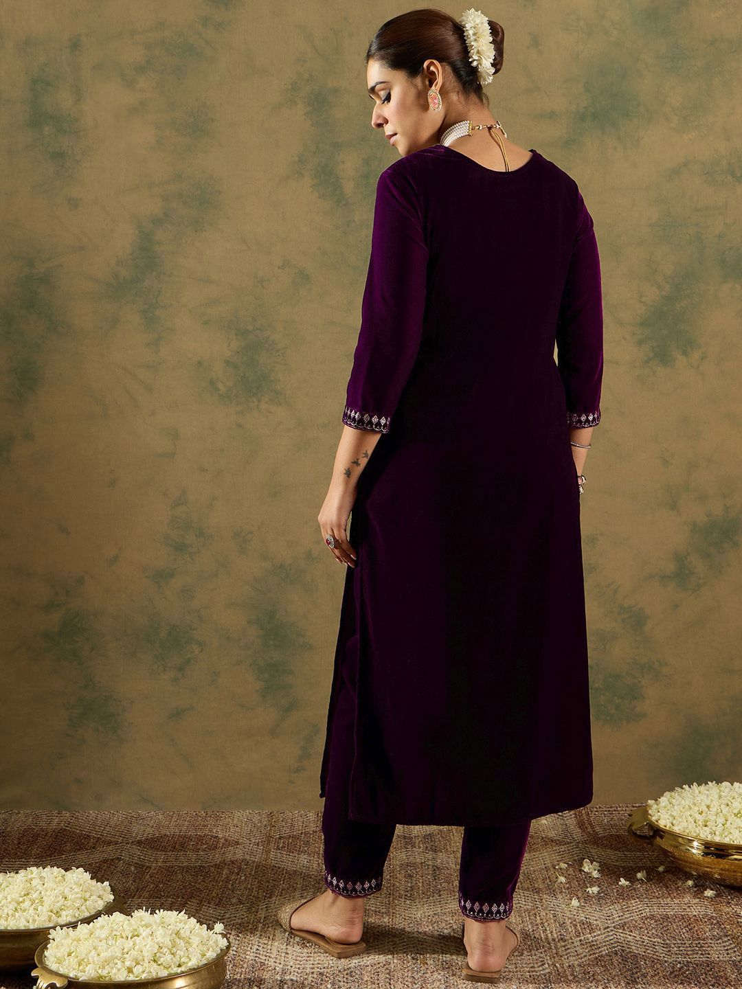 Indyancart IE Ethnic Motifs Embroidered Regular Velvet Straight Kurta with Trousers