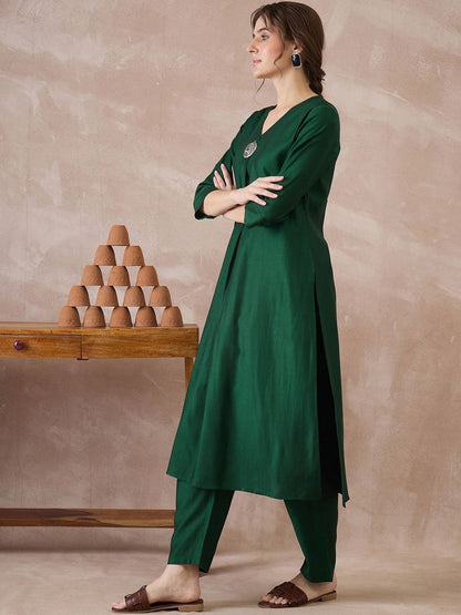 Women Regular Liva Kurta with Trousers