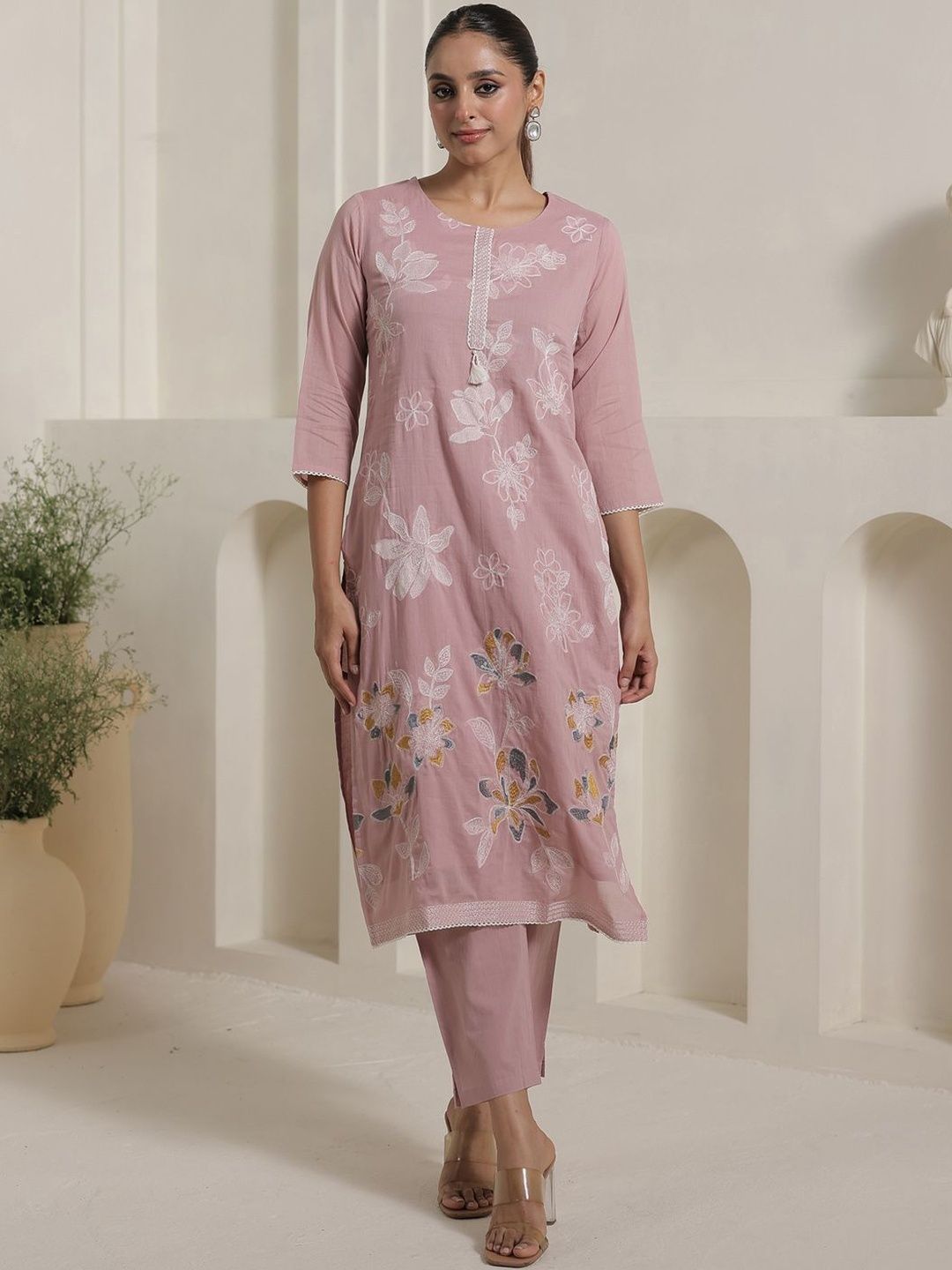 Women Floral Embroidered Pure Cotton Kurta with Trousers & With Dupatta