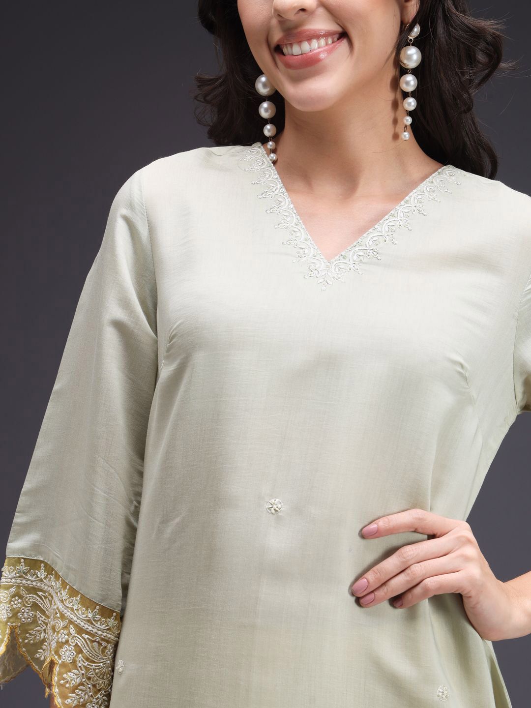 Indyancart SN Women's Floral Embroidered Kurta with Palazzo & Dupatta