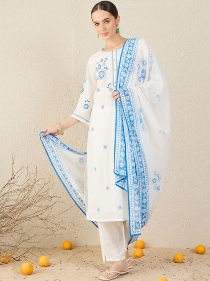 Floral Embroidered Thread Work Straight Pure Cotton Kurta & Trouser With Dupatta