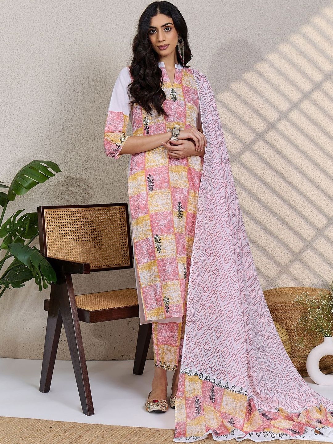 Women Printed Regular Pure Cotton Kurta with Trousers & With Dupatta