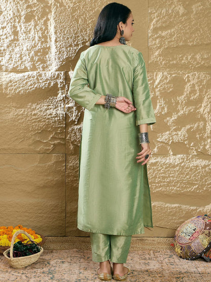 Indyancart IE Women Floral Embroidered Regular Thread Work Kurta with Trousers