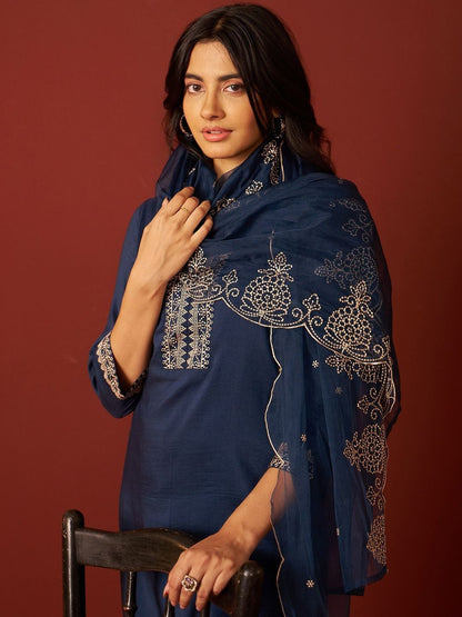 Women Ethnic Motifs Embroidered Regular Thread Work Kurta with Trousers & With Dupatta