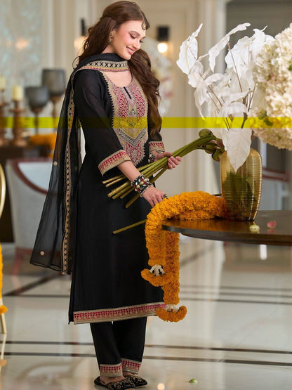 Women Ethnic Motifs Embroidered Regular Kurta & Trousers With Dupatta