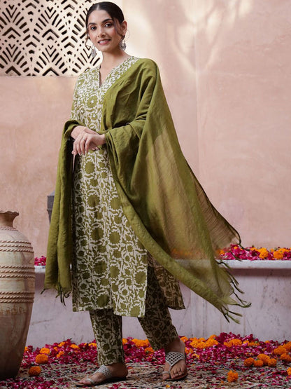 Indyancart SN Women's Floral Printed Thread Work Pure Cotton Kurta with Trouser & Dupatta