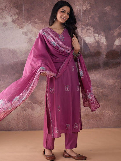 Floral Printed Regular Thread Work Pure Cotton Kurta With Trousers & Dupatta