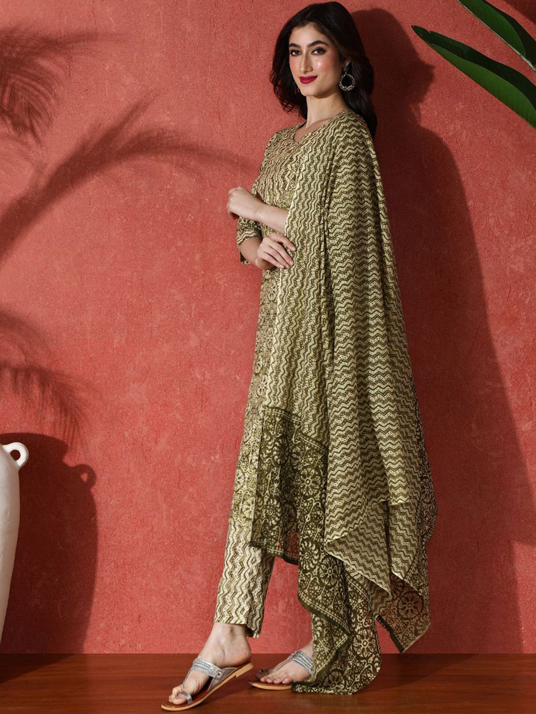 Indyancart SN Women's Printed Pure Cotton Kurta & Trouser With Dupatta
