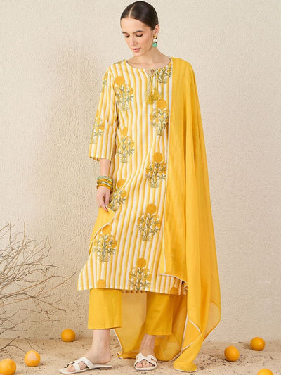 Indyancart IE Women Floral Printed Cotton Kurta with Trousers & Dupatta