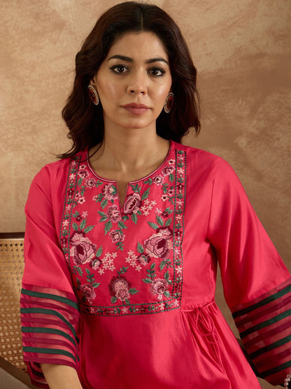 Indyancart IE Women Floral Embroidered Empire Thread Work Liva Kurta with Trousers