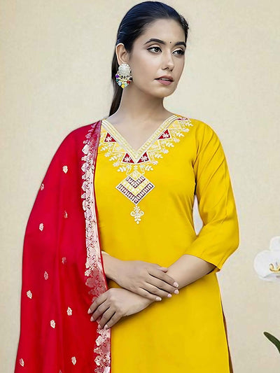 Indyancart SN Women's Floral Embroidered Thread Work V-Neck Straight Kurta With Trouser And Dupatta
