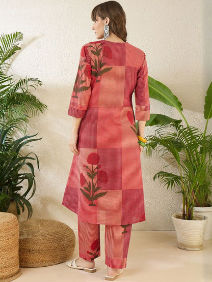 Dhiyona IE Printed V-Neck Three-Quarter Sleeves Pure Cotton Tunic And Trousers