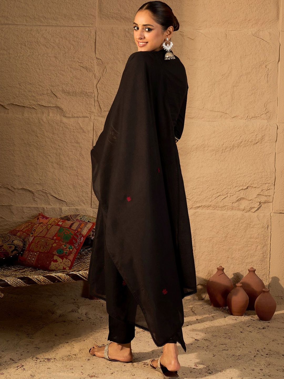 Women Ethnic Motifs Embroidered Regular Thread Work Pure Cotton Kurta with Trousers & With Dupatta