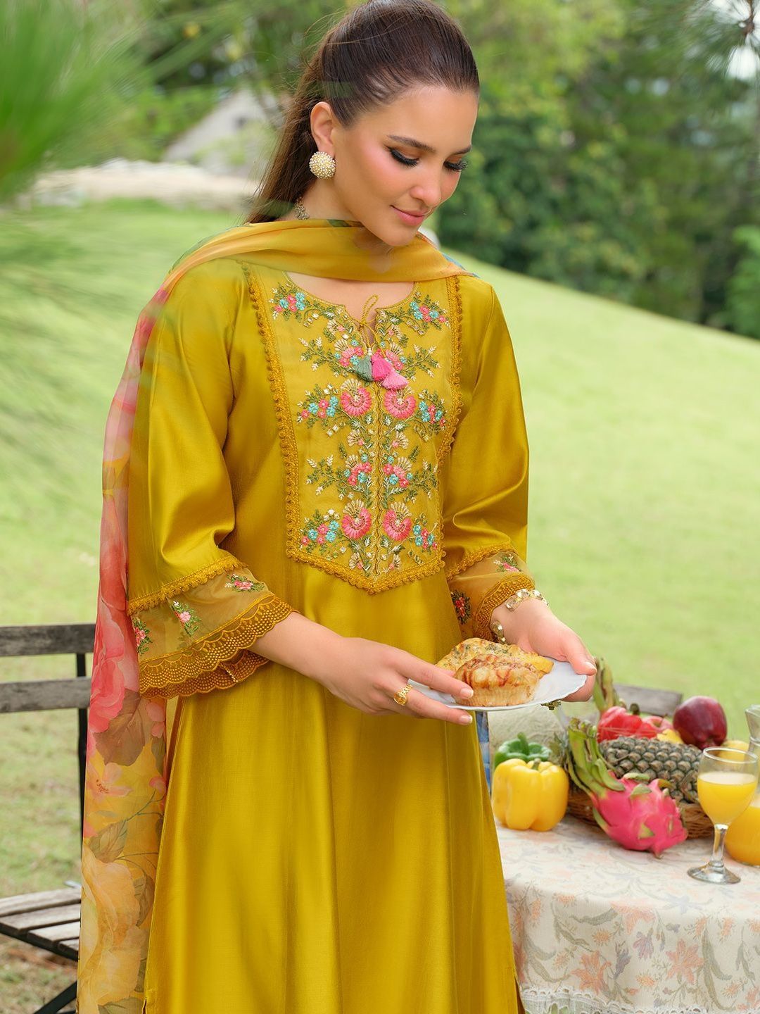 Floral Yoke Design Tie-Up Neck Mirror Work A-Line Kurta & Dupatta with Trousers