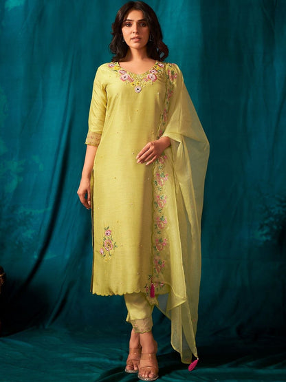 Women Floral Embroidered Kurta With Trousers & Dupatta Kurta Sets