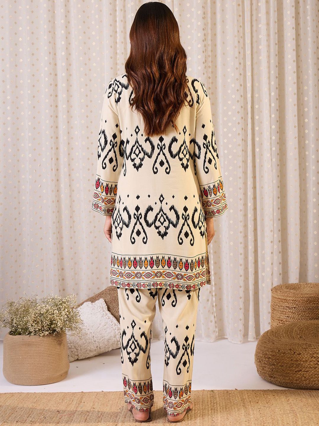 Dhiyona IE Printed Mandarin Collar Tunic With Trousers