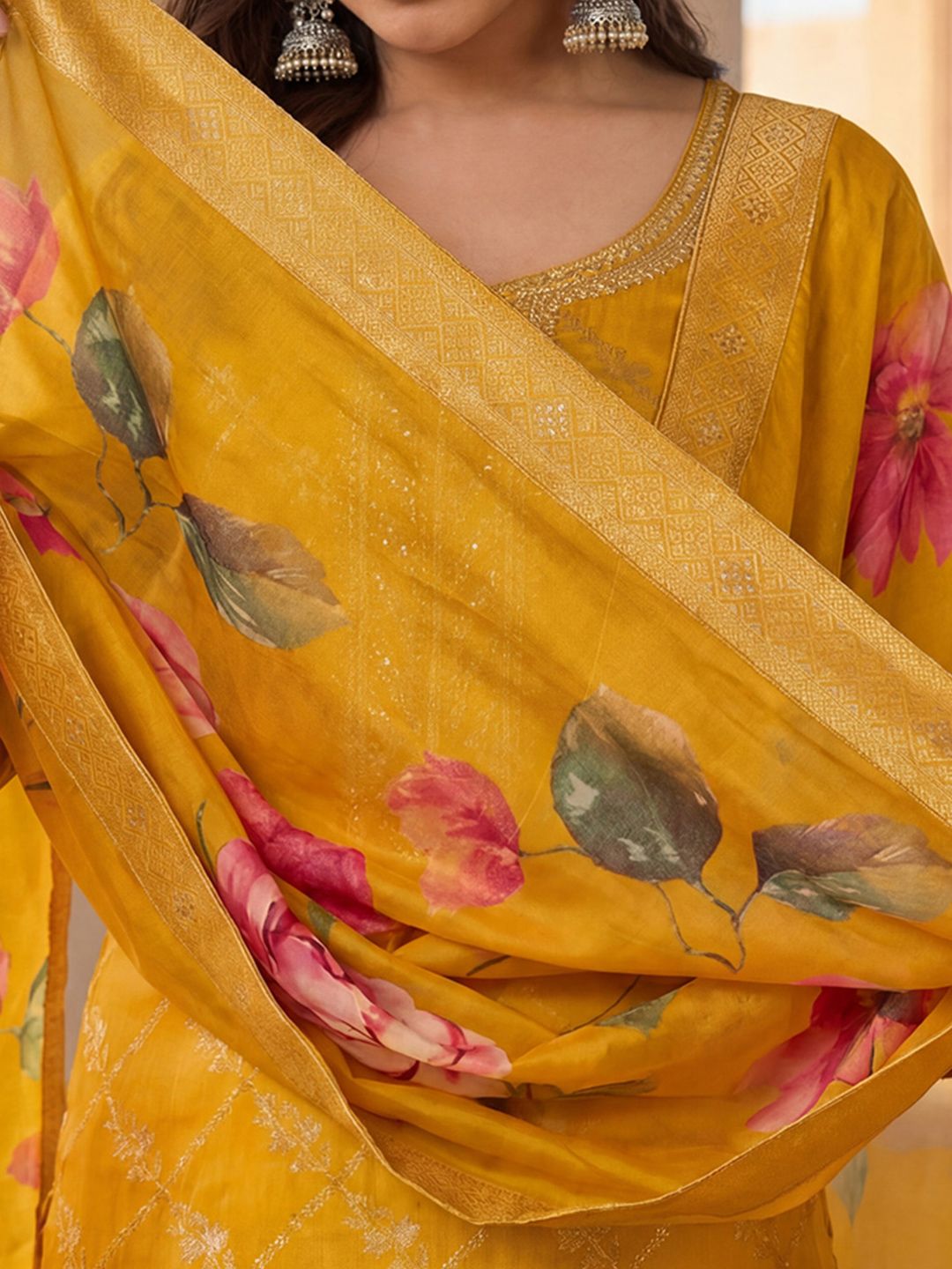 Indyancart IE Women Regular Thread Work Kurta with Palazzos & With Dupatta