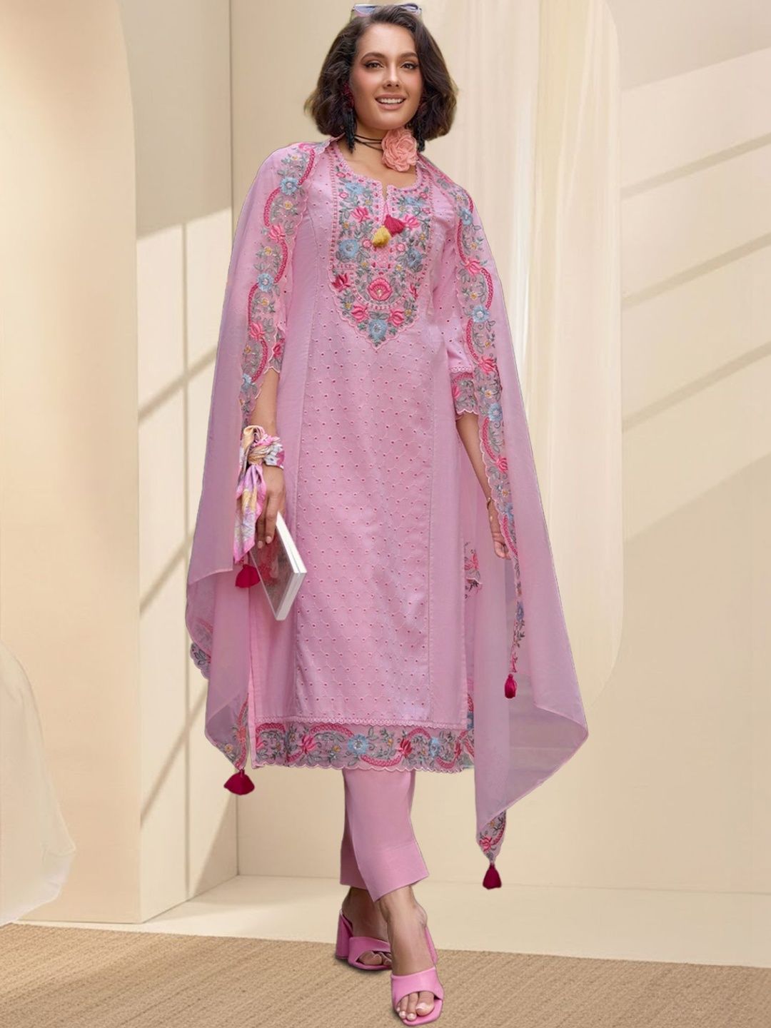 Women Floral Embroidered Regular Thread Work Pure Cotton Kurta with Trousers & With Dupatta