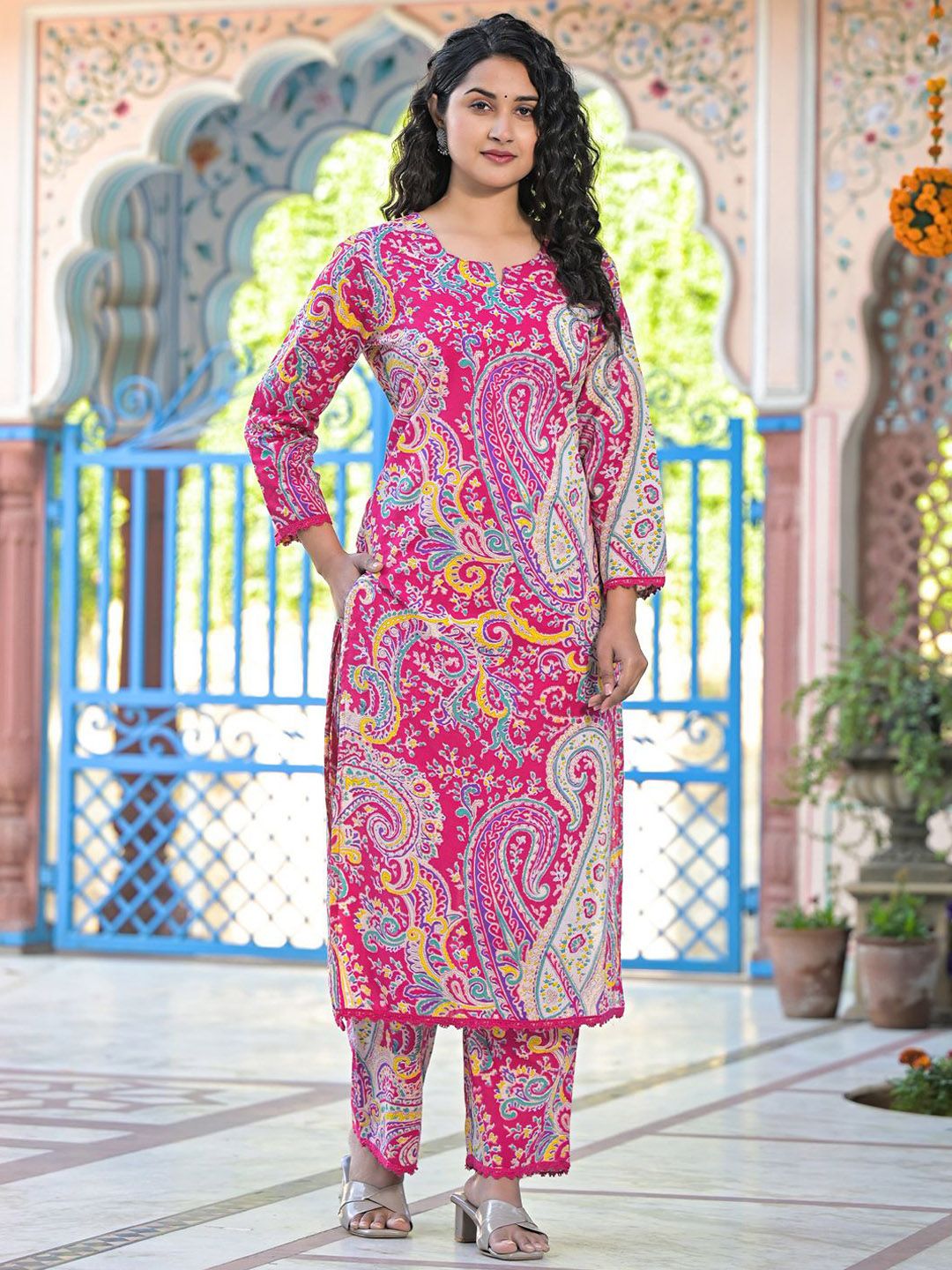 Paisley Printed Pure Cotton Straight Kurta With Trousers