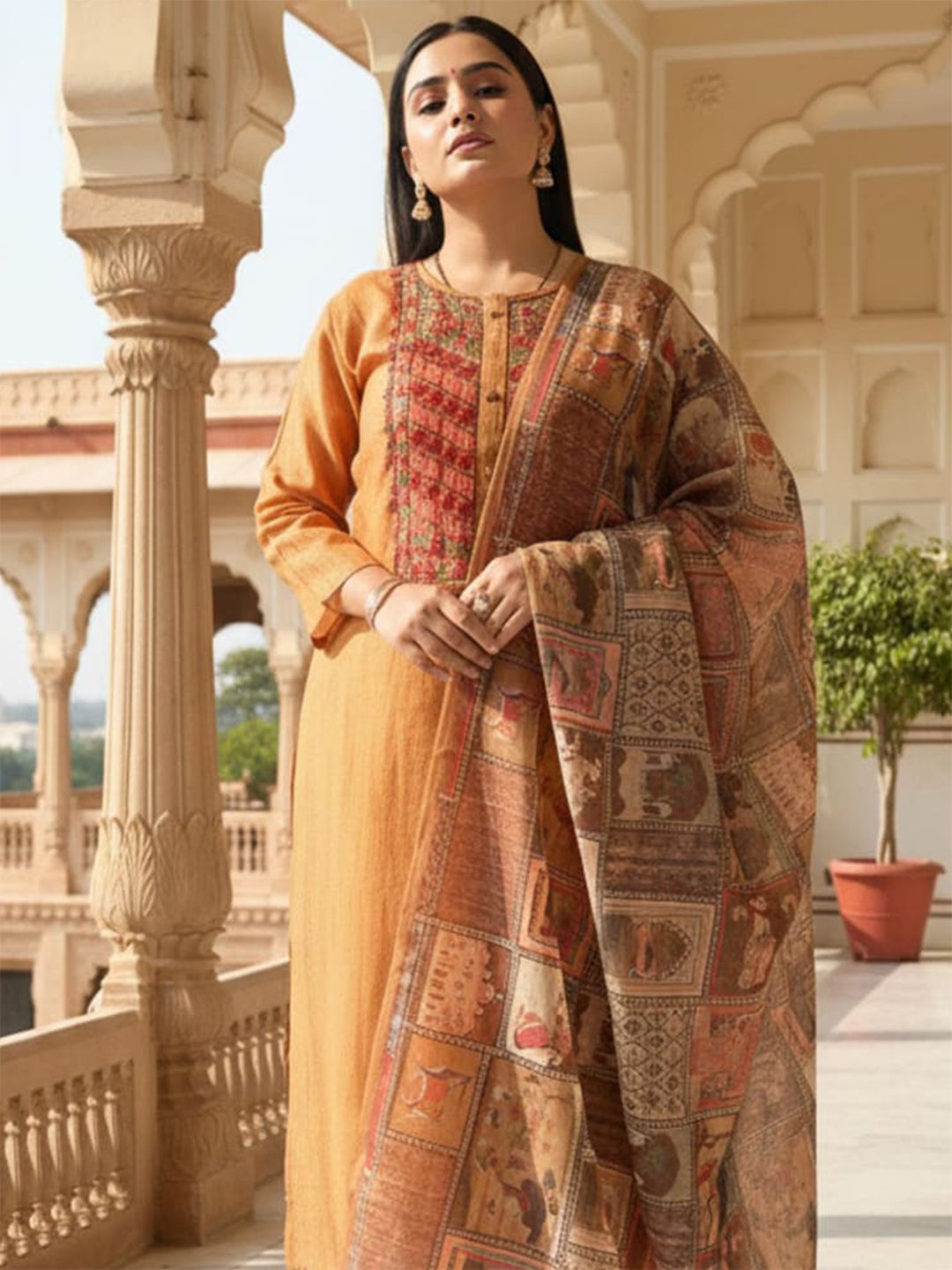 Women Ethnic Motifs Printed Kurta with Trousers & Dupatta